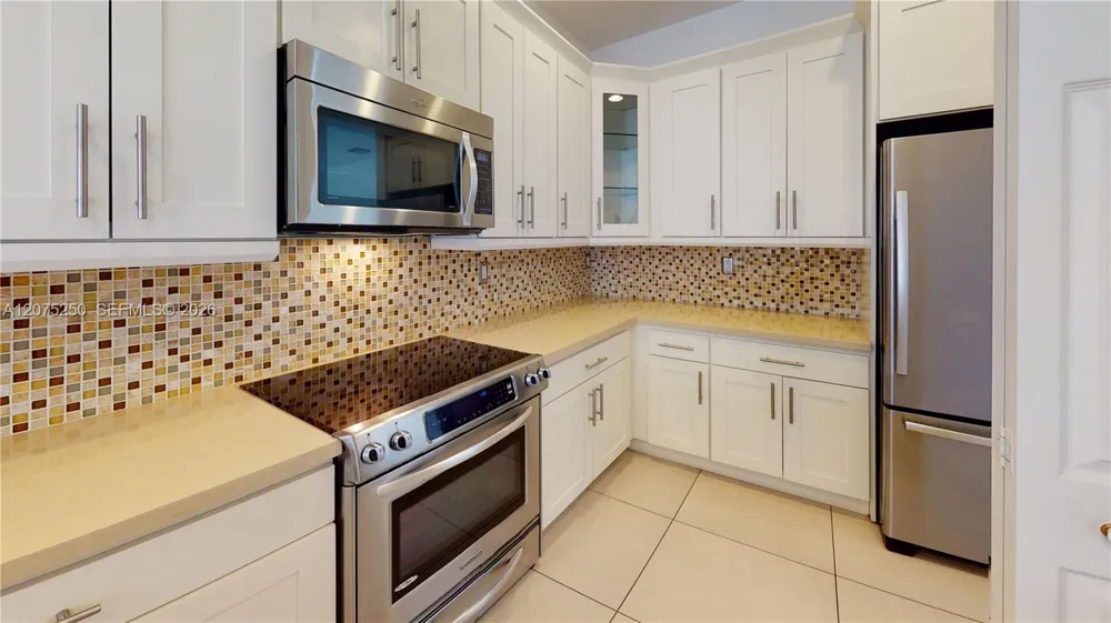 10428 NW 61st St Doral, FL 33178