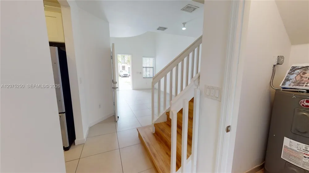 10428 NW 61st St Doral, FL 33178