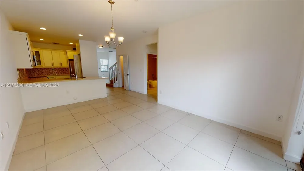 10428 NW 61st St Doral, FL 33178