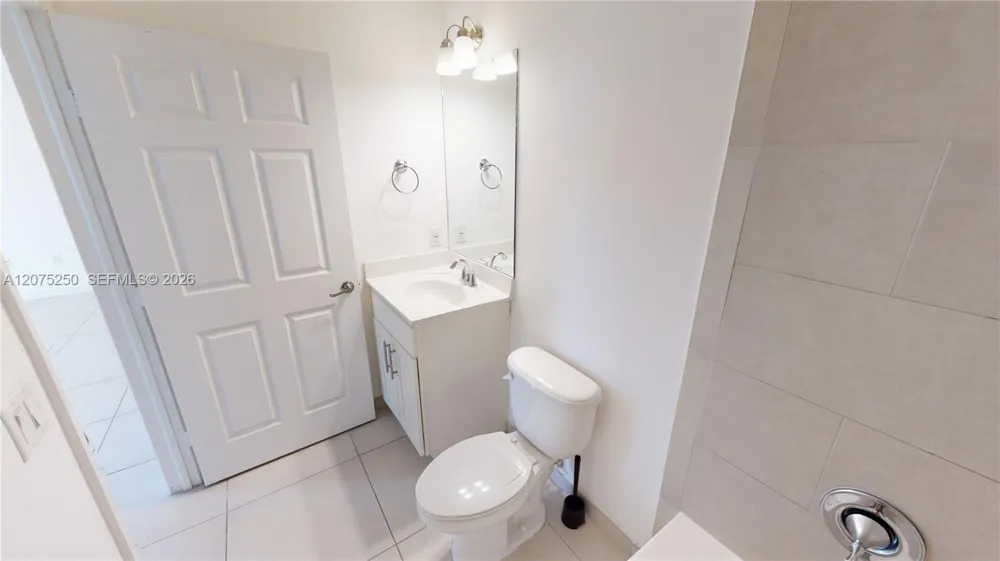 10428 NW 61st St Doral, FL 33178