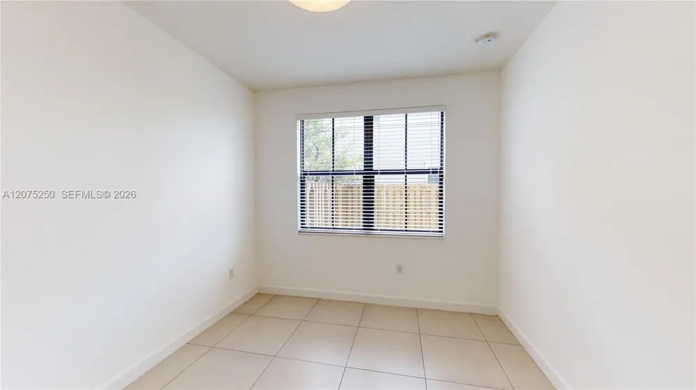 10428 NW 61st St Doral, FL 33178