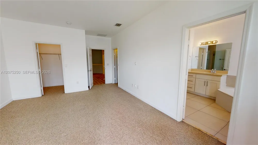 10428 NW 61st St Doral, FL 33178