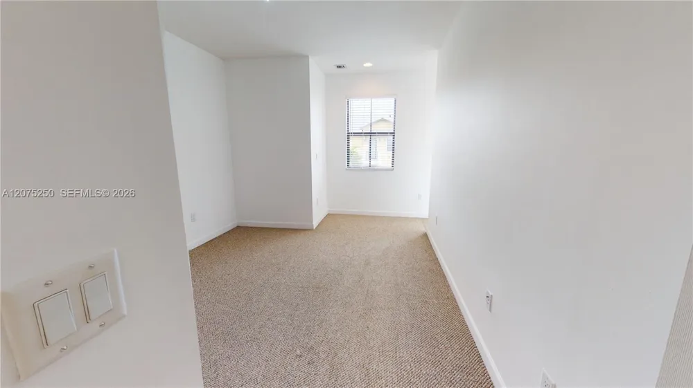 10428 NW 61st St Doral, FL 33178