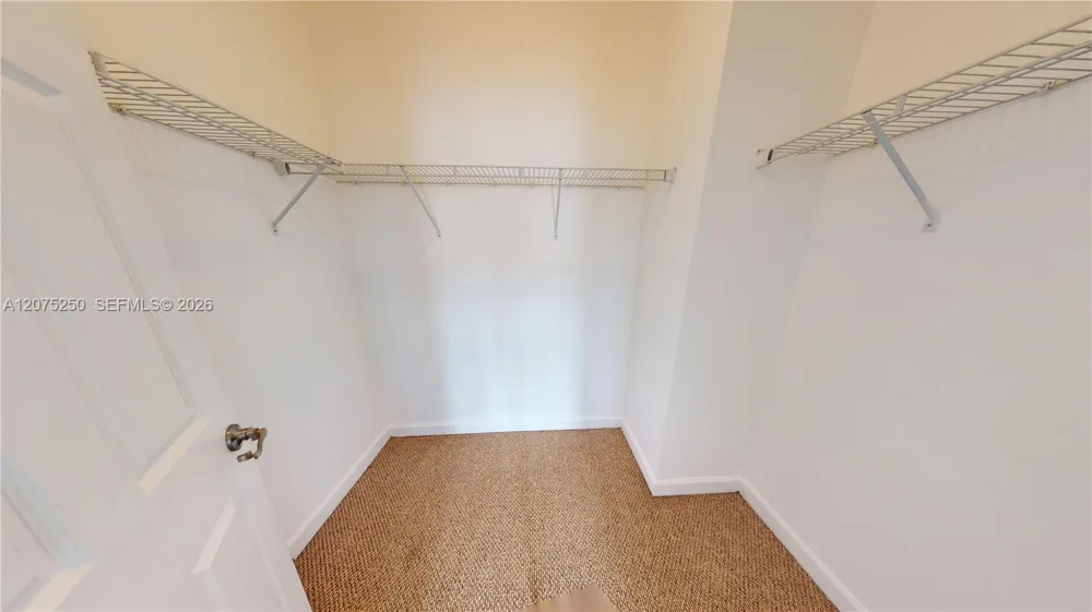 10428 NW 61st St Doral, FL 33178