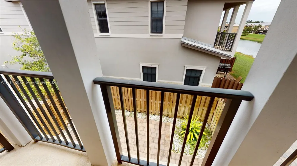 10428 NW 61st St Doral, FL 33178