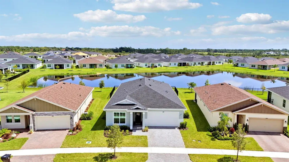 1113 SE CROSSWOOD WAY Port St. Lucie, FL 34984