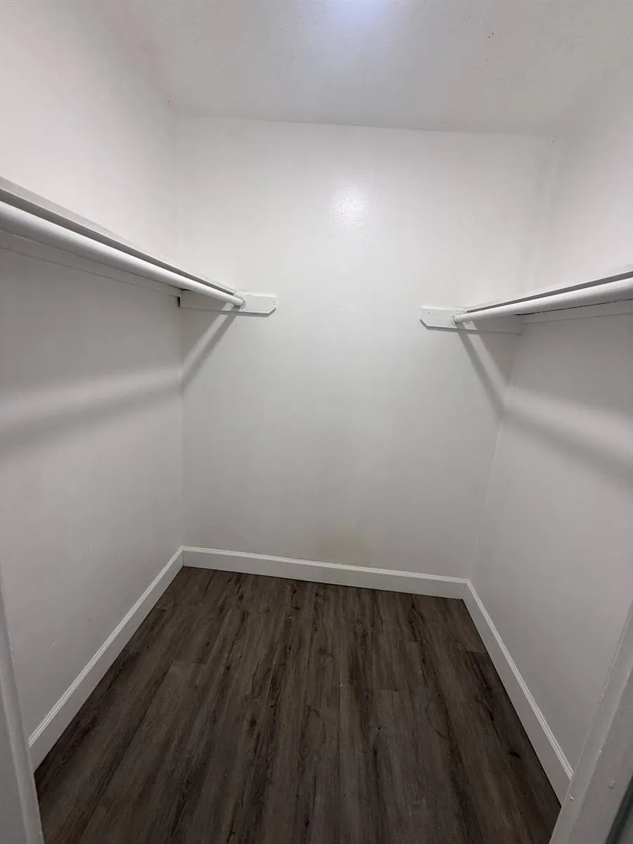 482 NW 165TH ST ROAD #A-301 Miami, FL 33169