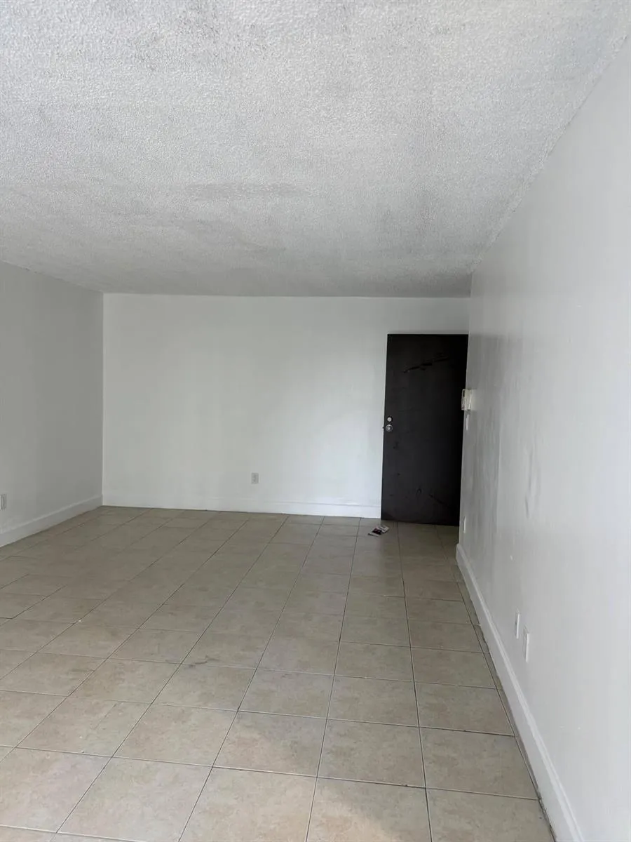 482 NW 165TH ST ROAD #A-301 Miami, FL 33169