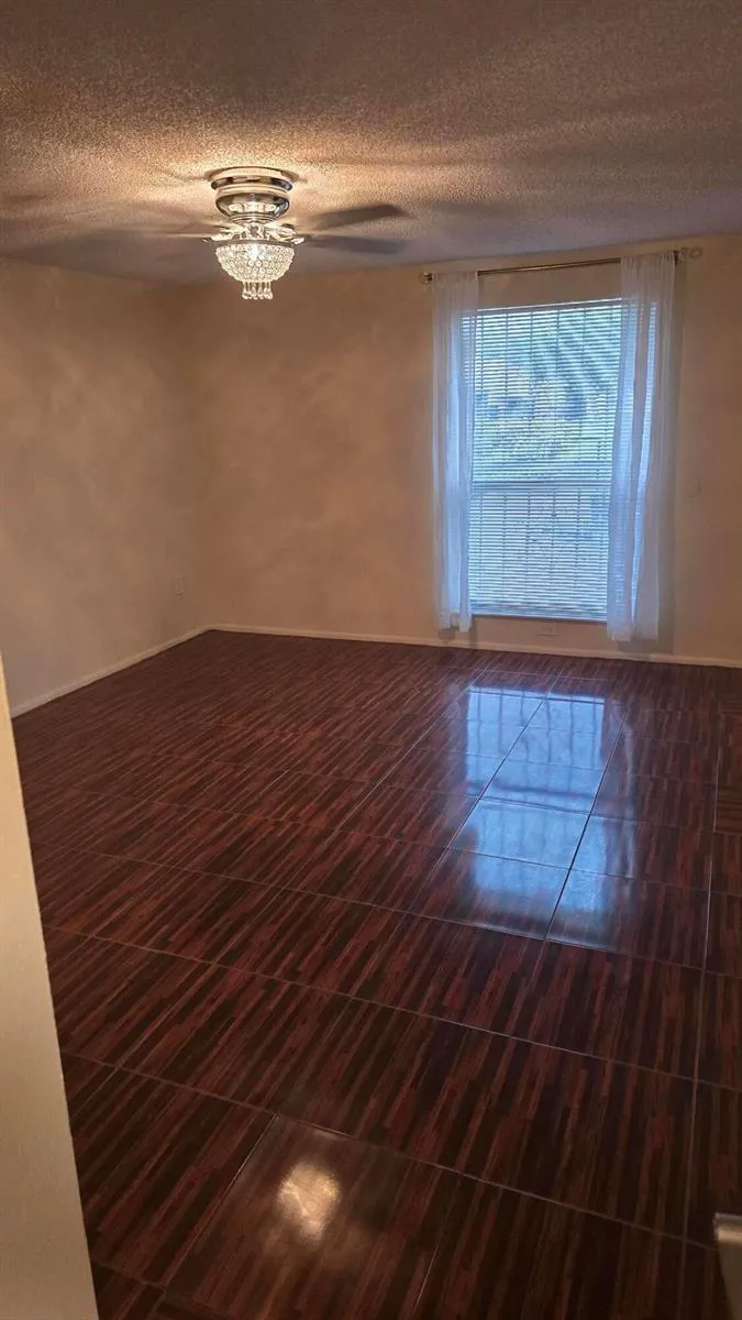 118 CAMBRIDGE LANE Royal Palm Beach, FL 33411