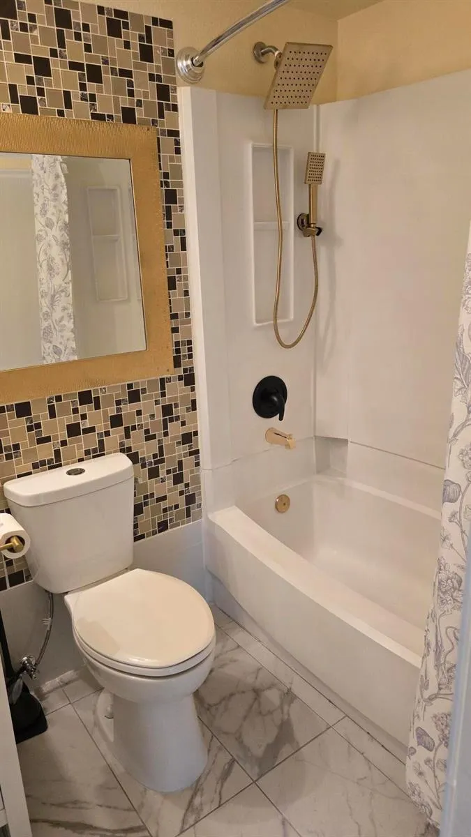 118 CAMBRIDGE LANE Royal Palm Beach, FL 33411