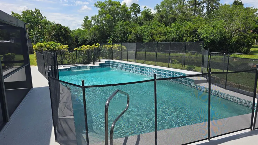 118 CAMBRIDGE LANE Royal Palm Beach, FL 33411