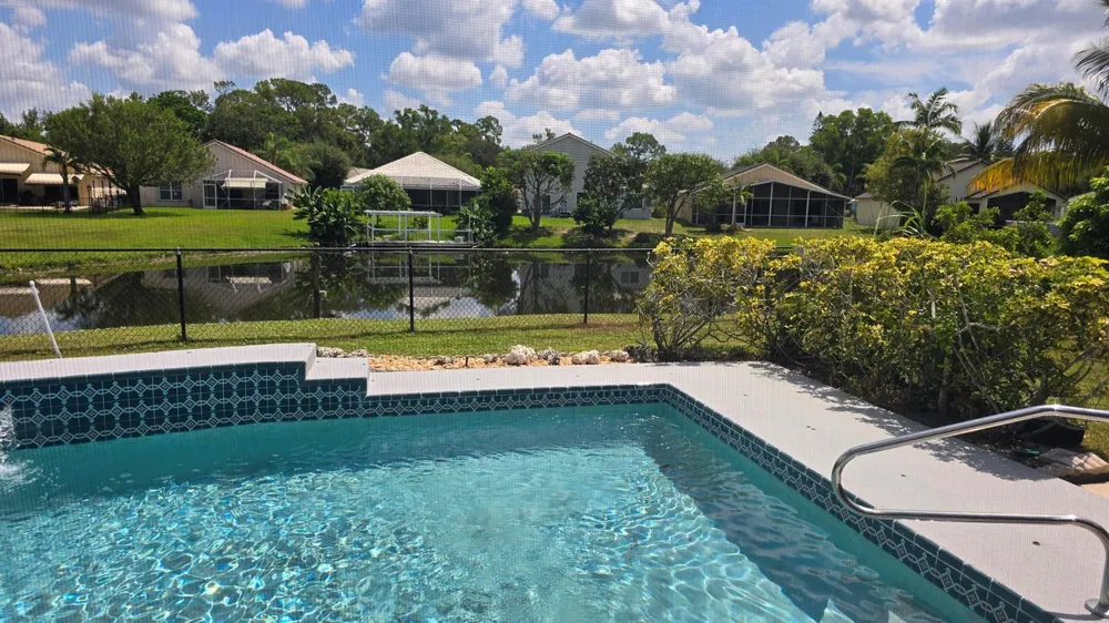 118 CAMBRIDGE LANE Royal Palm Beach, FL 33411
