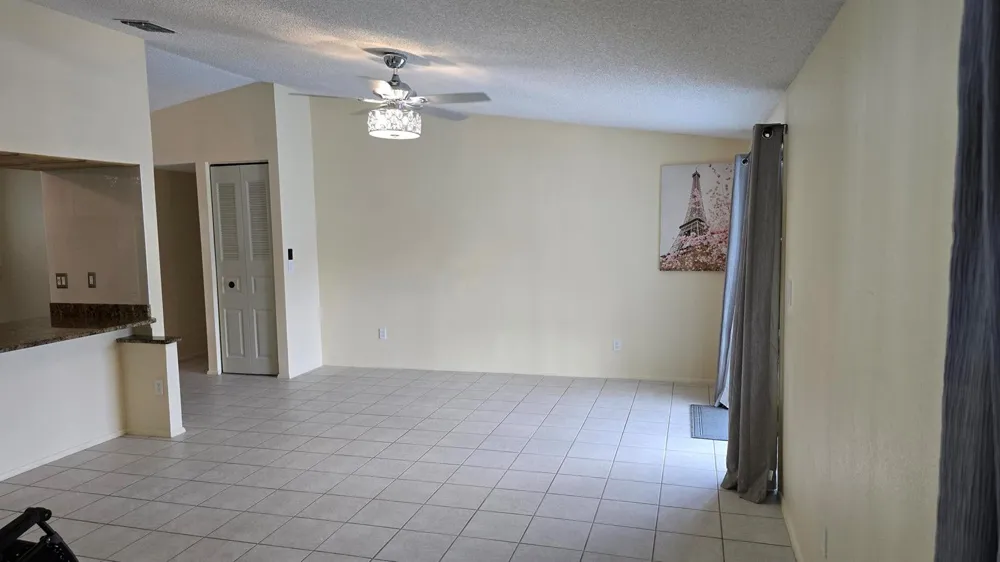 118 CAMBRIDGE LANE Royal Palm Beach, FL 33411