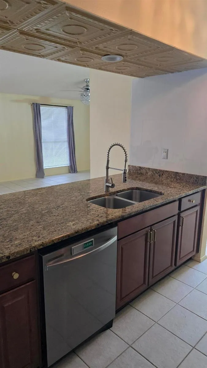 118 CAMBRIDGE LANE Royal Palm Beach, FL 33411