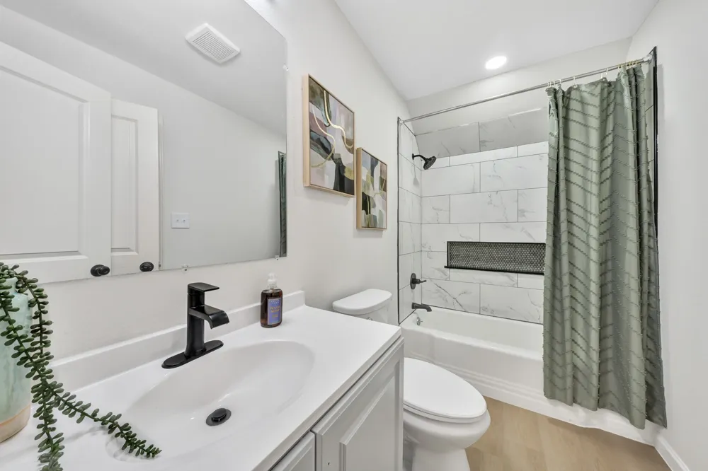 1218 Thomas Street Denton, TX 76201