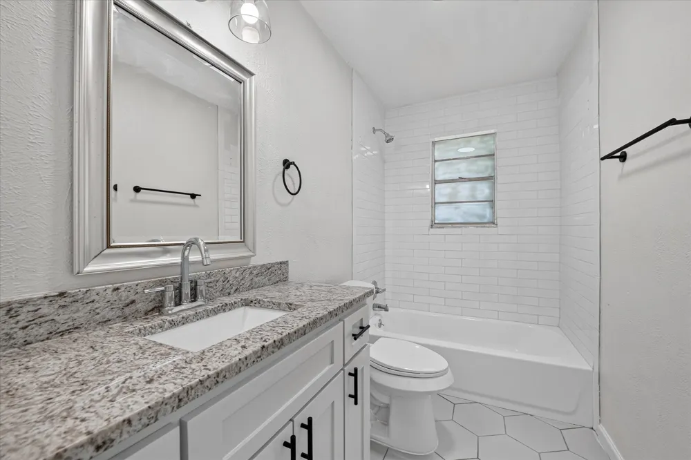 2335 Loyce Drive Mesquite, TX 75149