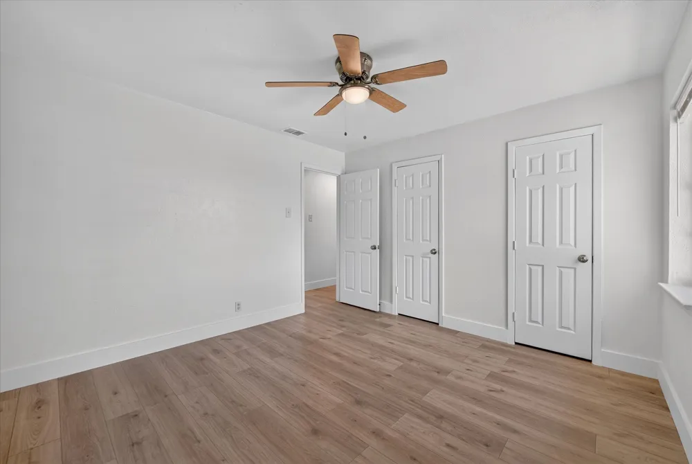2335 Loyce Drive Mesquite, TX 75149