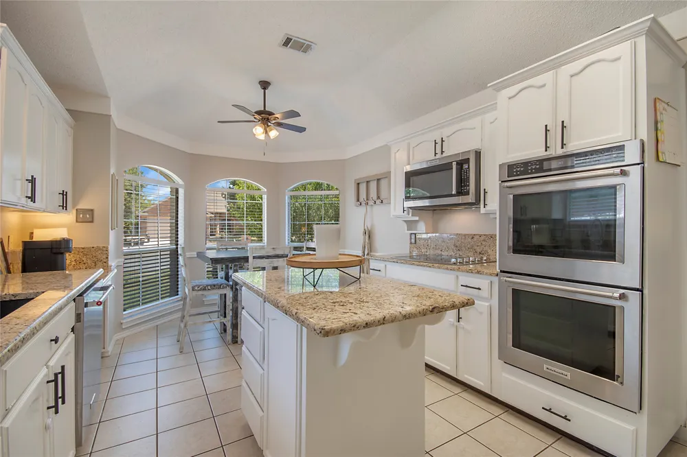 7429 Amber Drive Watauga, TX 76148