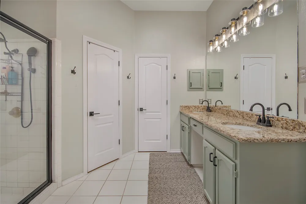 7429 Amber Drive Watauga, TX 76148