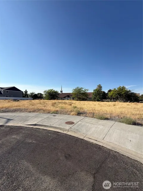 910 W Ted Yao Way