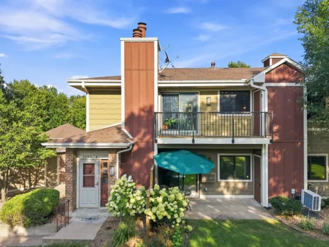 1005 Rae Drive #8