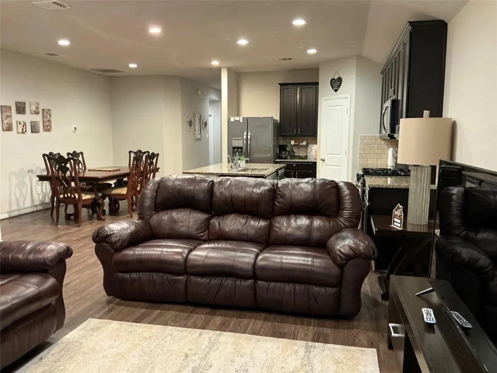 4030 Emperor Valley Lane Baytown, TX 77521