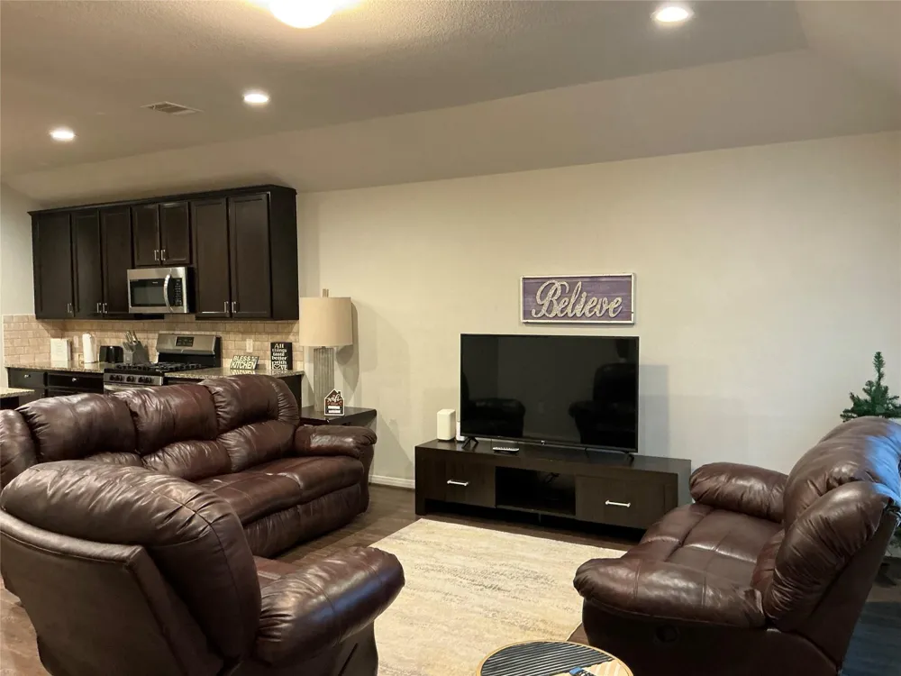 4030 Emperor Valley Lane Baytown, TX 77521