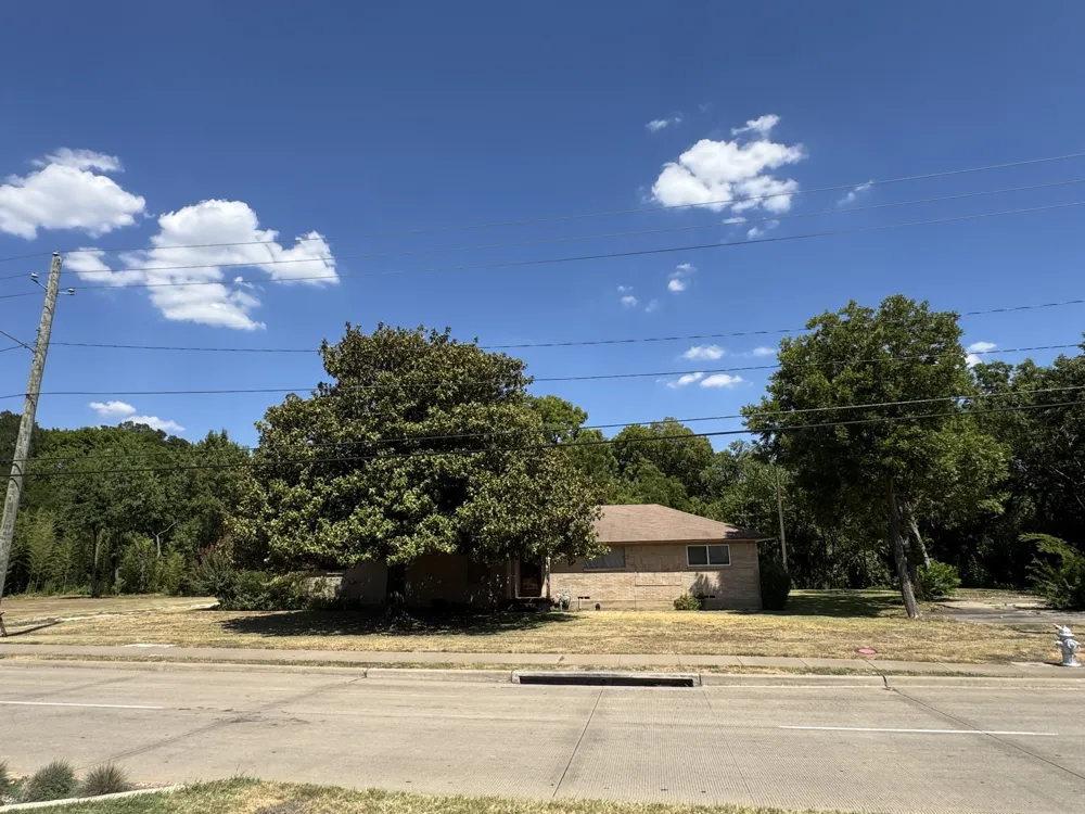 1620 Houston School Road Lancaster, TX 75134