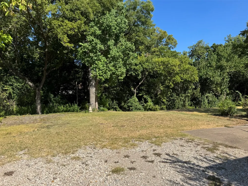 1620 Houston School Road Lancaster, TX 75134