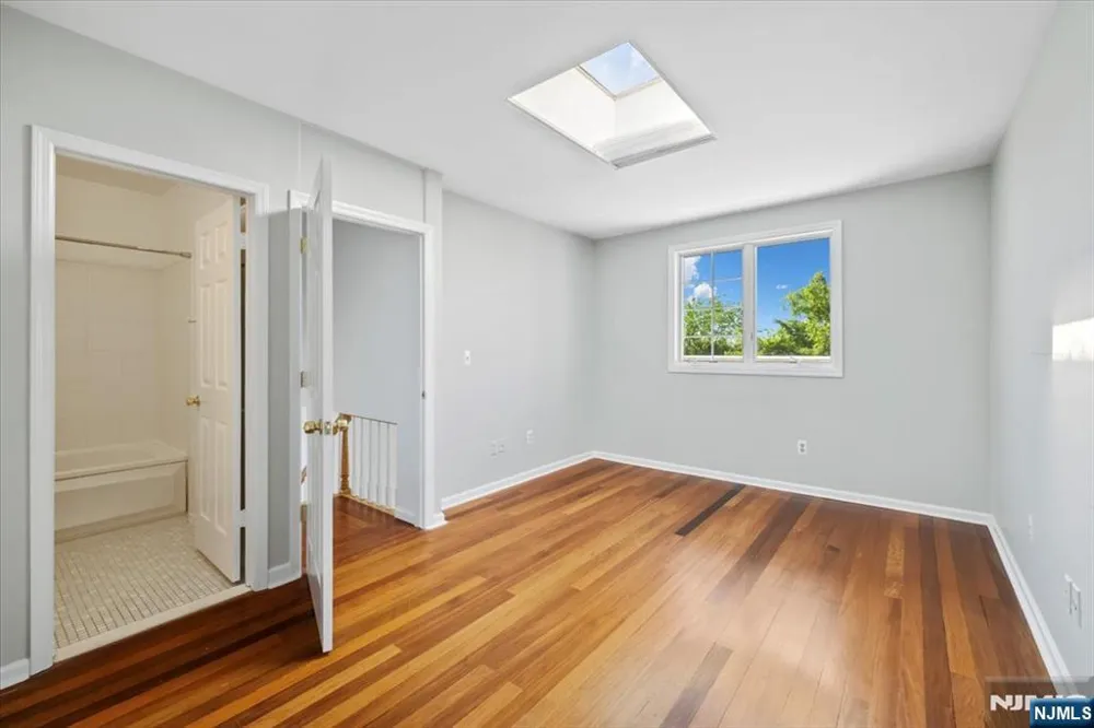 32 Smith Avenue 2F Fair Lawn, NJ 07410