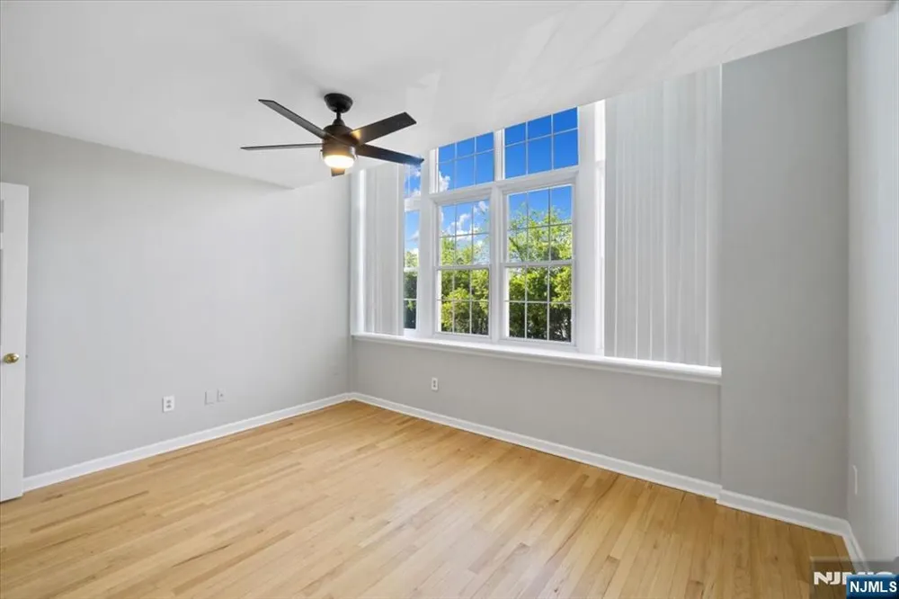 32 Smith Avenue 2F Fair Lawn, NJ 07410
