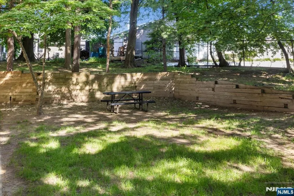 32 Smith Avenue 2F Fair Lawn, NJ 07410