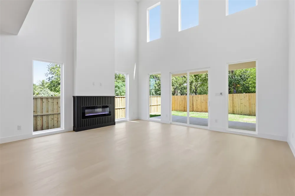 1414 Doyle Avenue Dallas, TX 75203