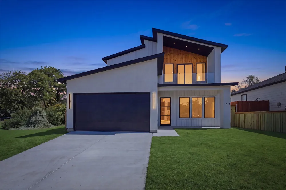 1414 Doyle Avenue Dallas, TX 75203