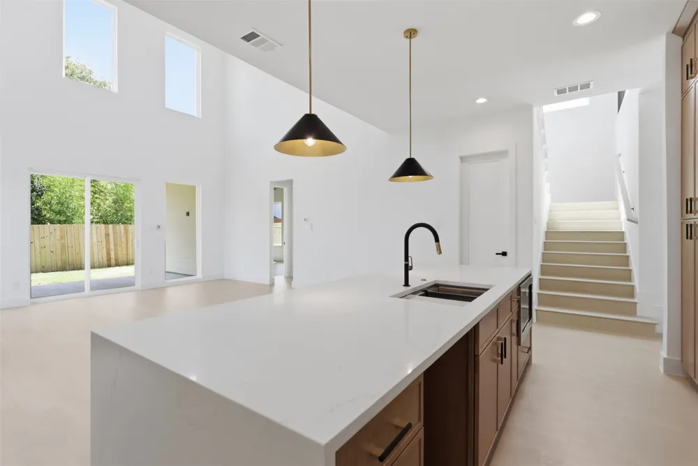 1414 Doyle Avenue Dallas, TX 75203
