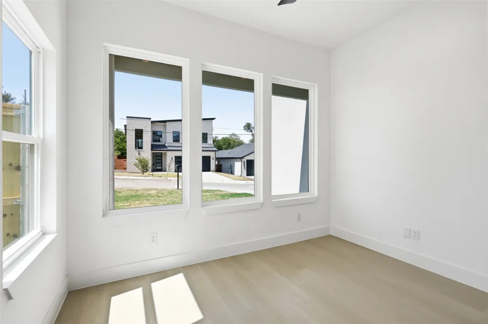 1414 Doyle Avenue Dallas, TX 75203