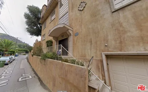 1808 Franklin Canyon Drive