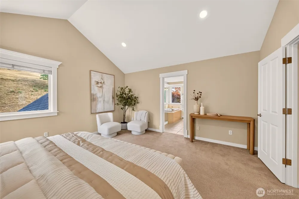 1760 30th Avenue NE Issaquah, WA 98029