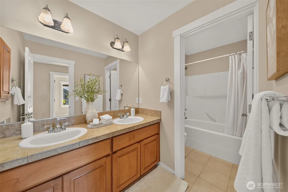 1760 30th Avenue NE Issaquah, WA 98029