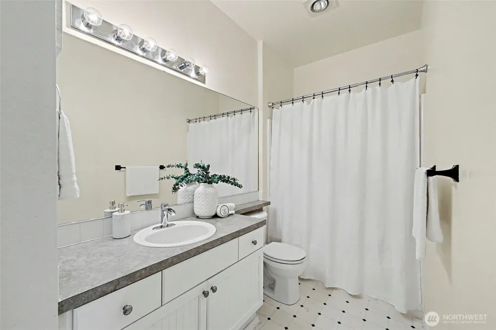 1500 S 18th #G201 Renton, WA 98055