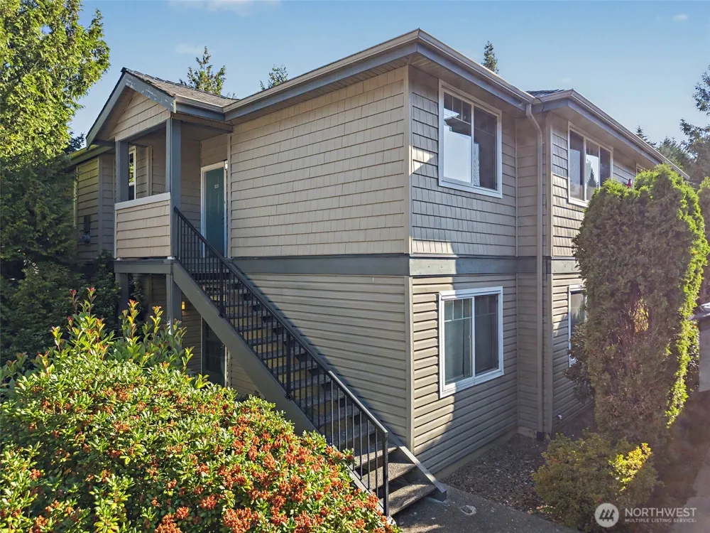 1500 S 18th #G201 Renton, WA 98055