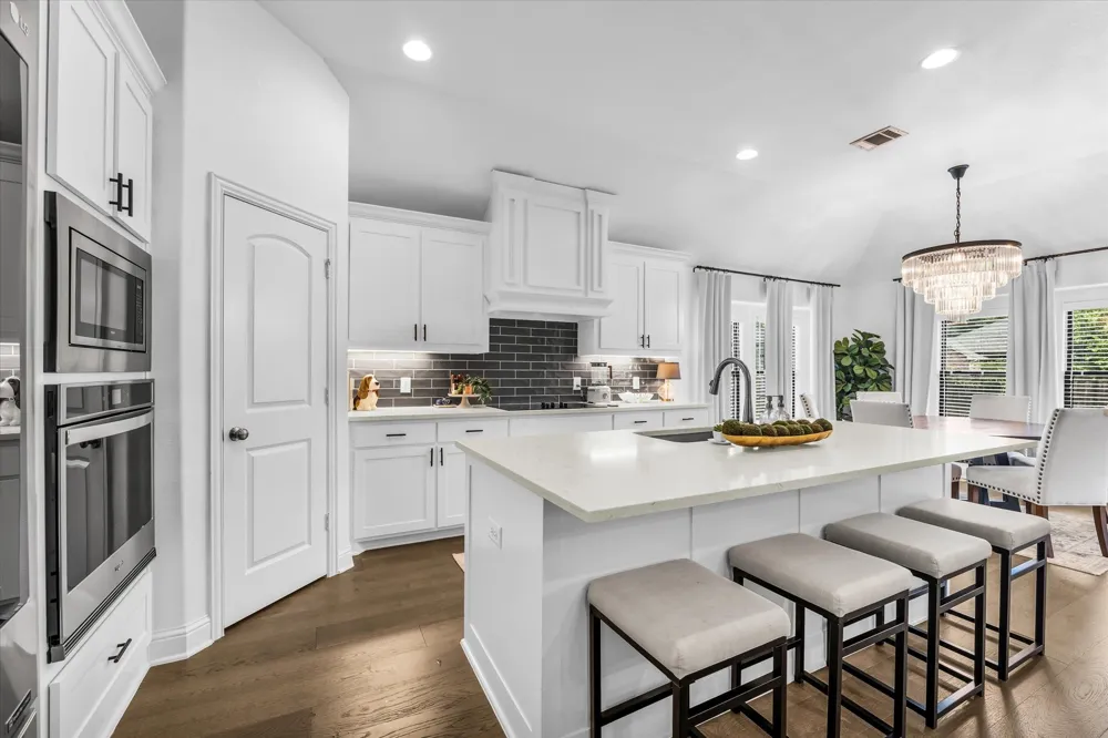 1317 Ridgeview Drive Hewitt, TX 76643