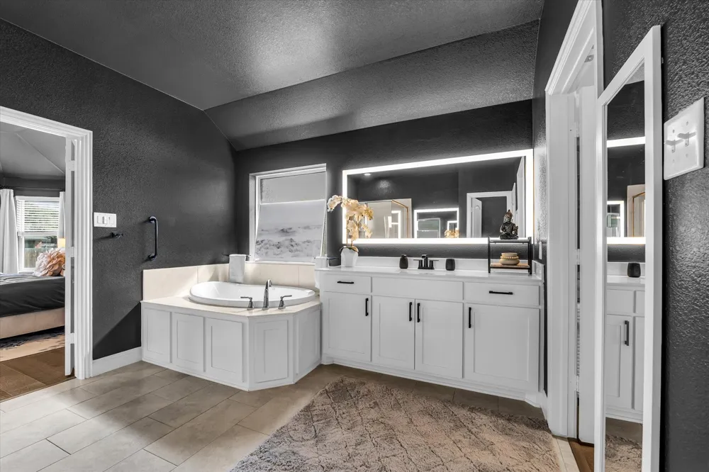 1317 Ridgeview Drive Hewitt, TX 76643