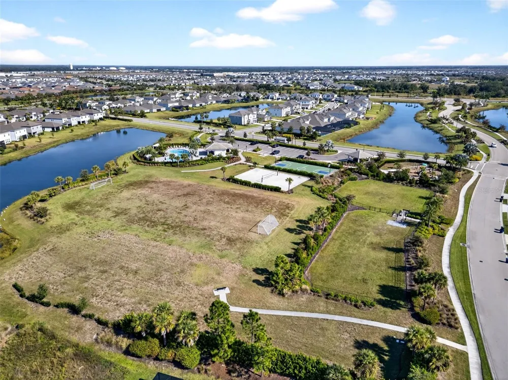 16552 STAR GRASS CIRCLE Bradenton, FL 34211