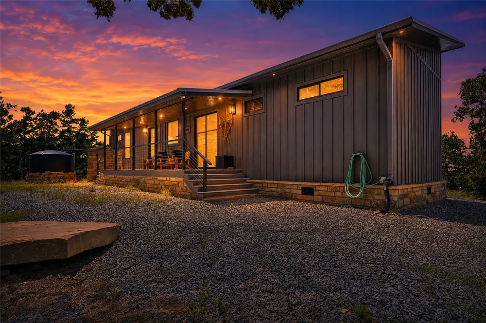 10 Moonshine Drive Clayton, OK 74536