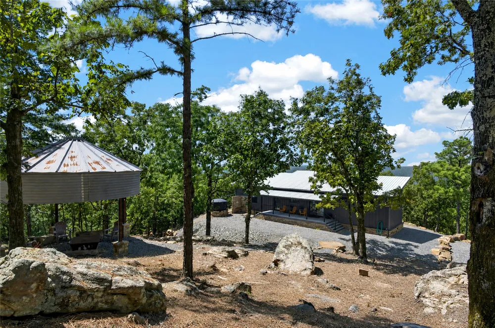 10 Moonshine Drive Clayton, OK 74536