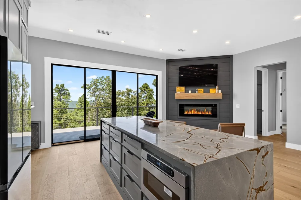 10 Moonshine Drive Clayton, OK 74536