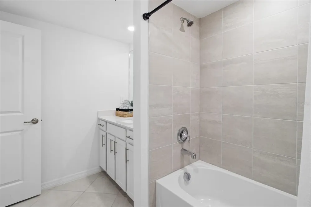 19235 CHERRYSTONE WAY #101 Lakewood Ranch, FL 34211