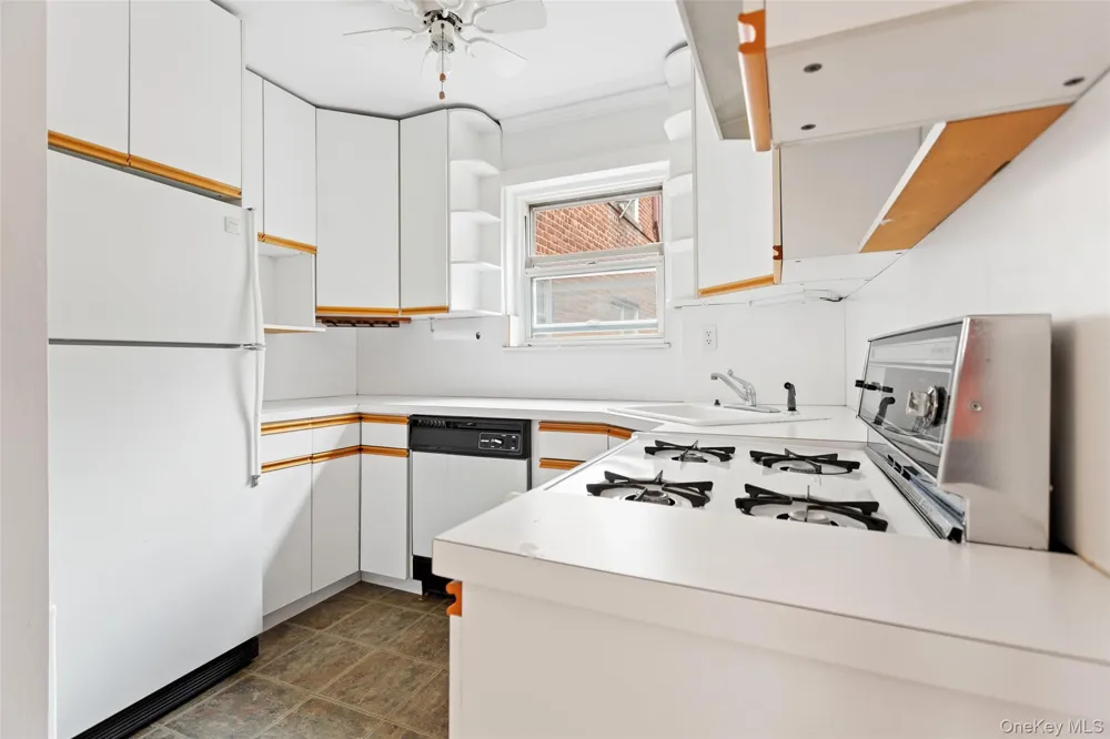 320 S Broadway #P7 Tarrytown, NY 10591