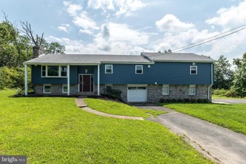 402 LAYFIELD ROAD